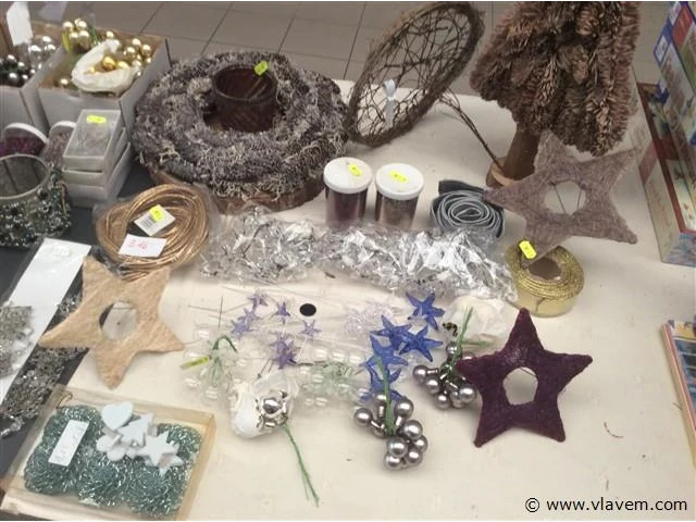 Lot decoratiemateriaal kerst - afbeelding 3 van  3