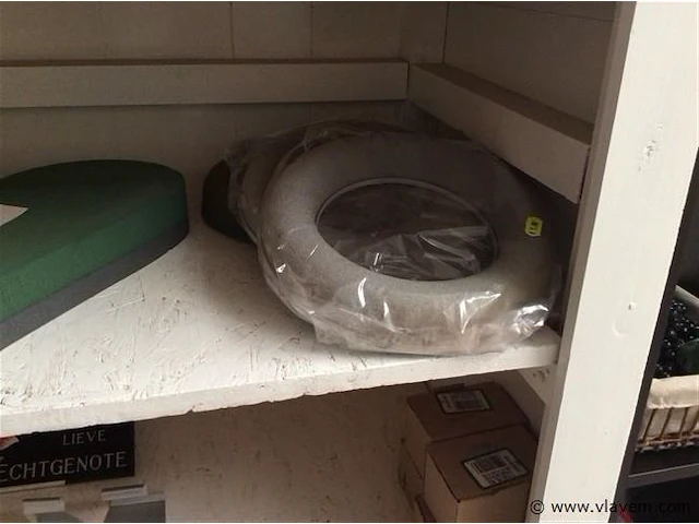 Lot decoratiemateriaal oasis - afbeelding 5 van  6