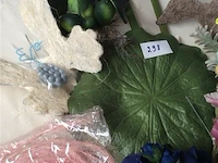 Lot decoratiemateriaal - afbeelding 3 van  3