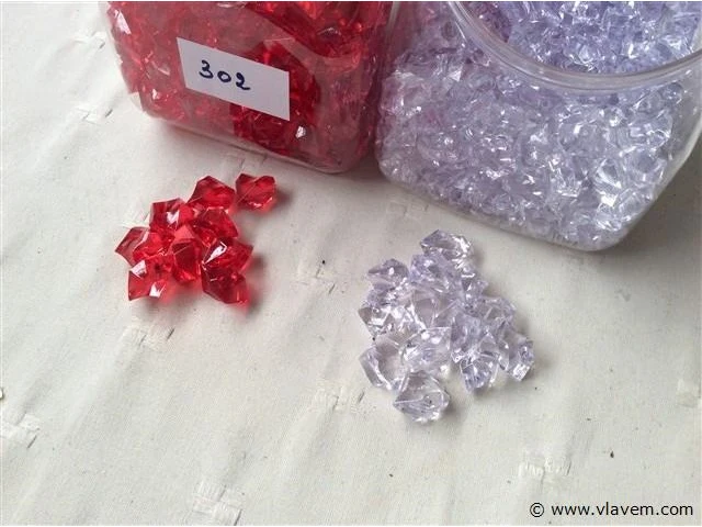 Lot decoratiemateriaal - afbeelding 2 van  2
