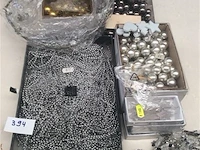 Lot decoratiemateriaal - afbeelding 1 van  3