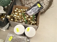 Lot decoratiemateriaal - afbeelding 3 van  3