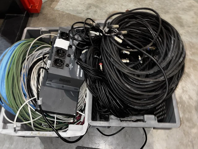 Lot div electronica en it materialen - afbeelding 3 van  9