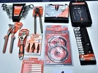 Lot div handgereedschappen werckmann wo tangen, bitsets, set sleutels, enz