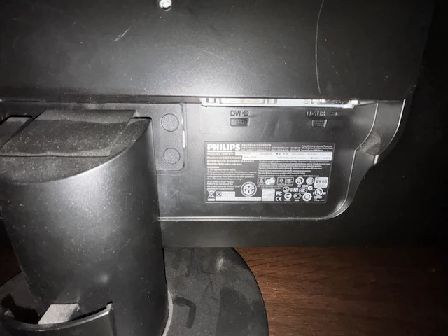 Lot div pc schermen + toetsenbord - afbeelding 13 van  13