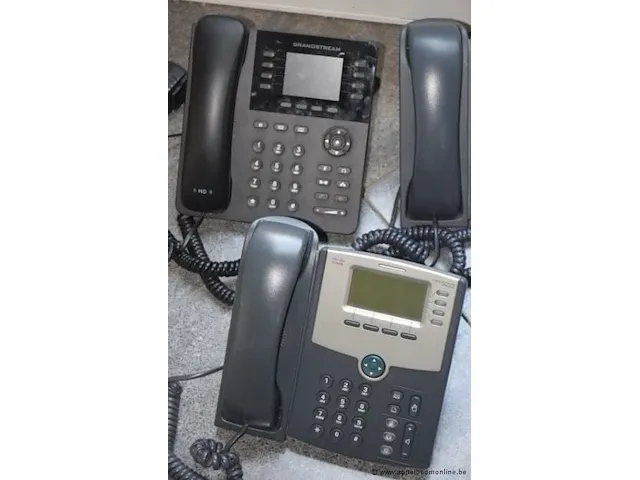 Lot div telefoontoestellen - afbeelding 2 van  3