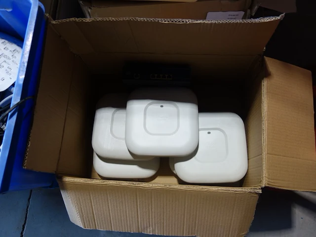 Lot divers elektronica - afbeelding 2 van  8
