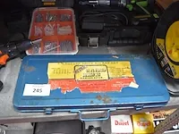 Lot divers gereedschap w.o. batterijboormachine, constructor, accu schroefmachine ikea, verlengkabels, dopsleutelset, schroeven en pluggen - afbeelding 3 van  8