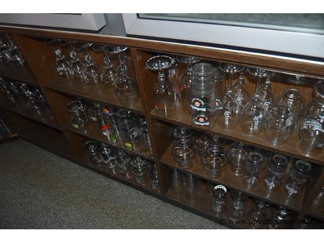 Lot divers glaswerk - afbeelding 2 van  3