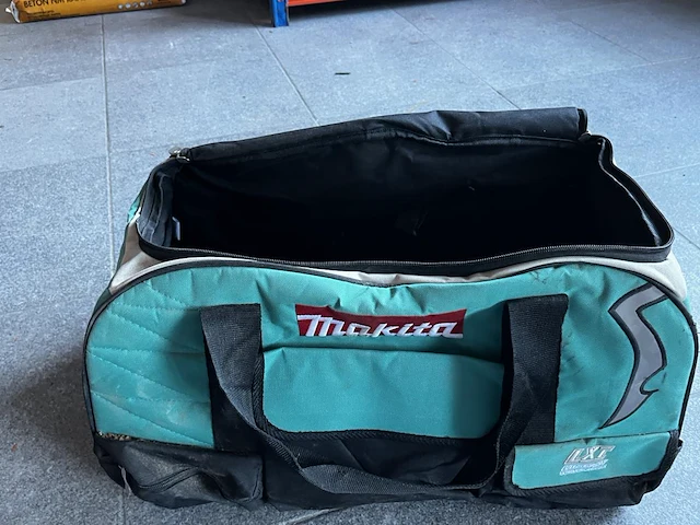 Lot divers makita - afbeelding 1 van  9