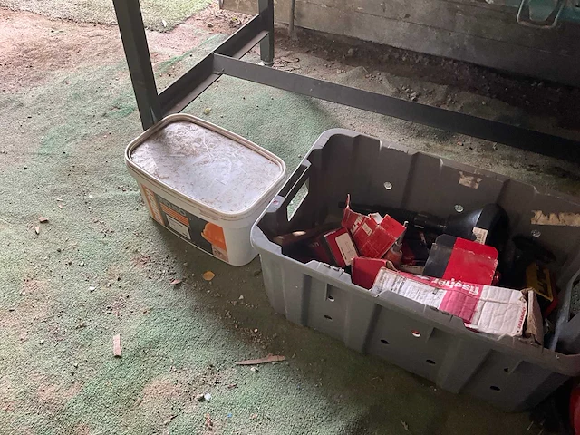 Lot divers werkmatriaal - afbeelding 15 van  23