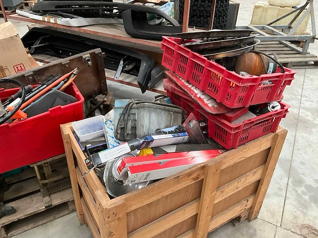 Lot diverse auto-onderdelen - afbeelding 12 van  14