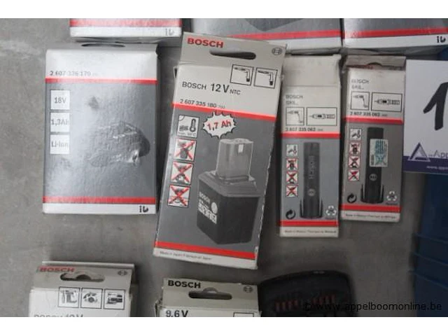 Lot diverse batterijen bosch - afbeelding 3 van  3