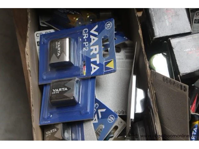 Lot diverse batterijen wo varta - afbeelding 2 van  3