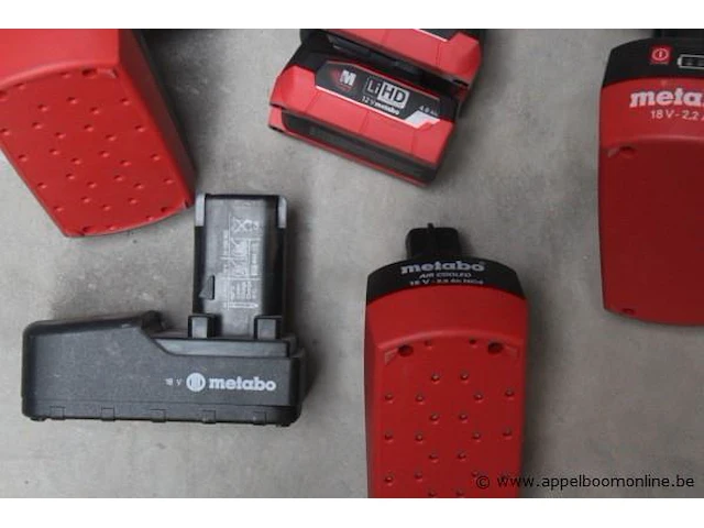 Lot diverse batterijen/opladers metabo - afbeelding 3 van  4