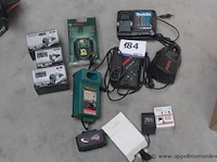 Lot diverse batterijen/opladers wo. bosch, makita, hitachi - afbeelding 1 van  4