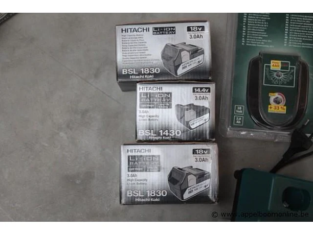 Lot diverse batterijen/opladers wo. bosch, makita, hitachi - afbeelding 2 van  4