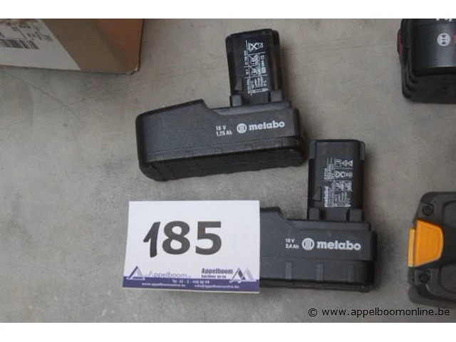 Lot diverse batterijen/opladers wo. metabo, bosch, stiga - afbeelding 4 van  4