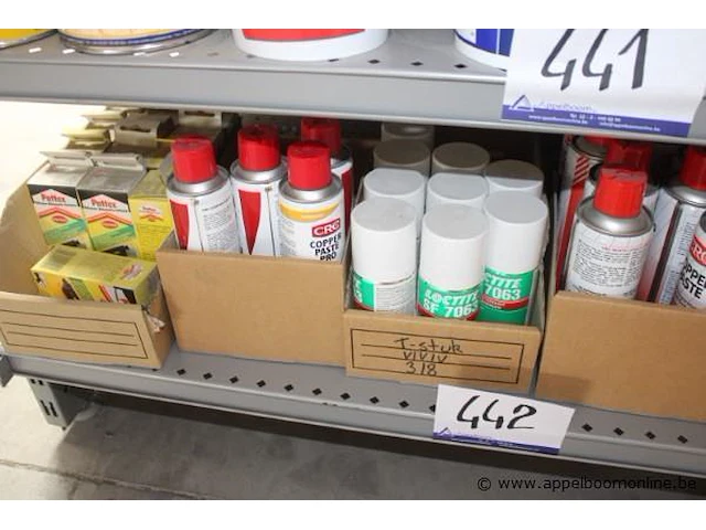 Lot diverse bussen wo. loctite, koper pasta, etc - afbeelding 1 van  2
