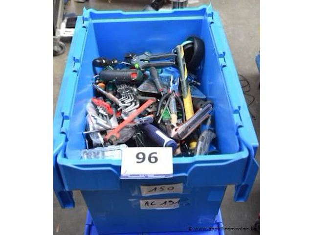 Lot diverse gereedschappen (zonder de pvc bak) - afbeelding 1 van  2