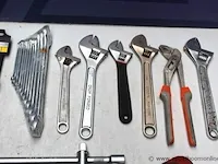 Lot diverse handgereedschappen - afbeelding 3 van  5