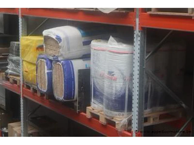Lot diverse isolatiematerialen ursa - afbeelding 1 van  1