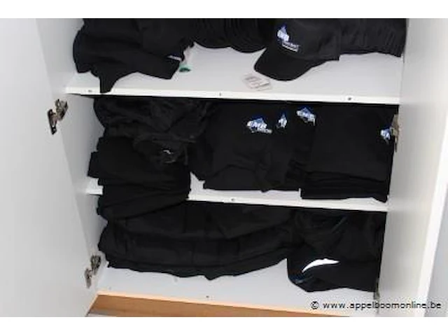 Lot diverse kledingstukken - afbeelding 3 van  3