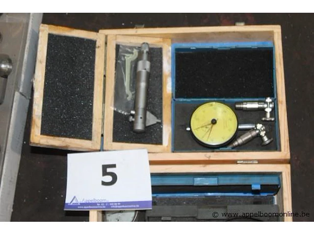 Lot diverse micrometers plus hamers - afbeelding 2 van  4