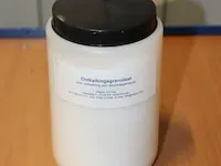 Lot diverse onderhoudsproducten voor stoomapparaat (zonder de kar)