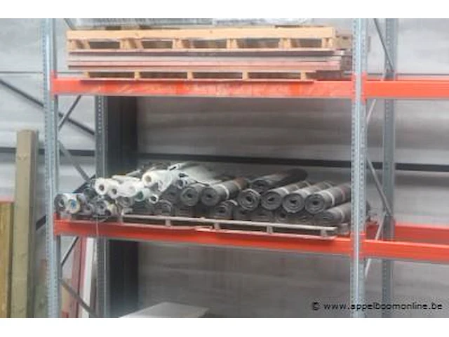Lot diverse rollen roofing - afbeelding 1 van  1