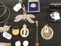 Lot diverse sierraden wo broches, armbanden enz - afbeelding 3 van  3