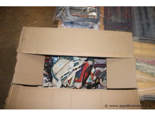Lot diverse textielwaren - afbeelding 4 van  4