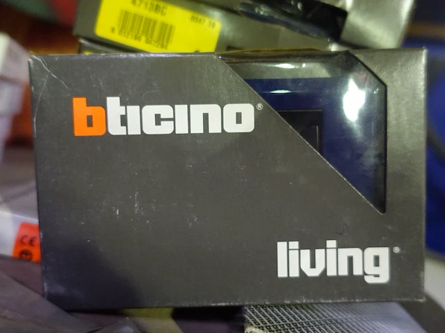 Lot diverse toebehoren elektronica - afbeelding 19 van  26