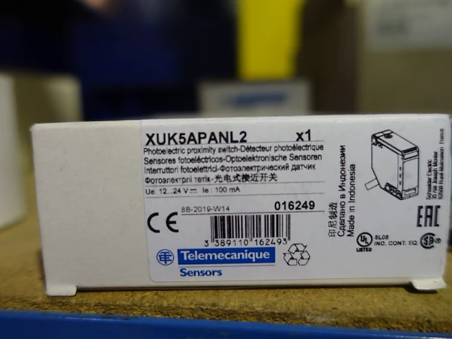 Lot diverse toebehoren elektronica - afbeelding 7 van  21