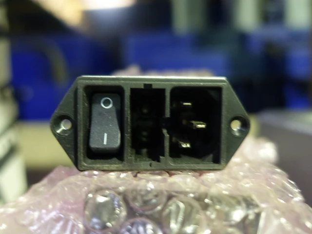 Lot diverse toebehoren elektronica - afbeelding 17 van  21