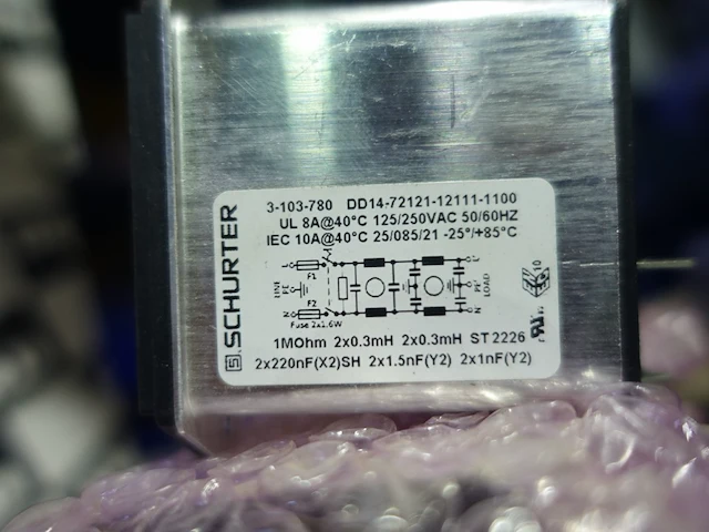 Lot diverse toebehoren elektronica - afbeelding 18 van  21