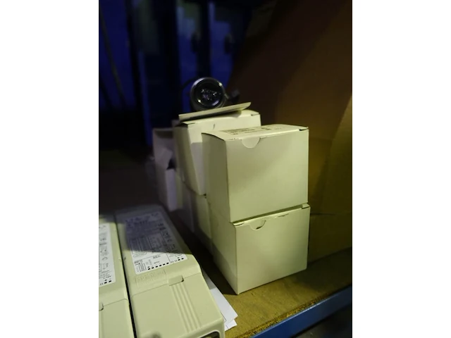 Lot diverse toebehoren elektronica - afbeelding 3 van  15