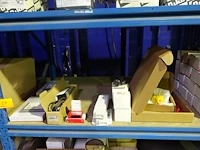 Lot diverse toebehoren elektronica - afbeelding 1 van  15