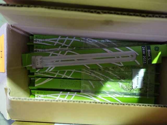Lot diverse verlichting - afbeelding 2 van  4