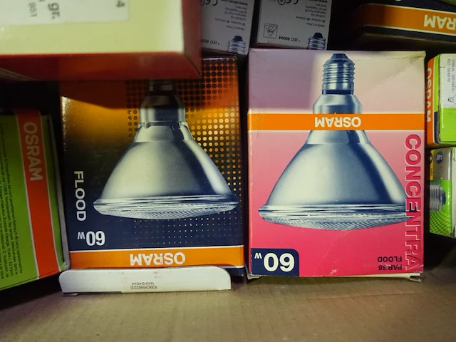 Lot diverse verlichting - afbeelding 9 van  11