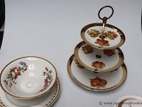 Lot diverse wo kan en desserttoren - afbeelding 6 van  6