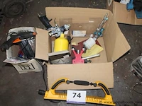Lot diverse wo. spuitpistool, lijmpistool enz - afbeelding 1 van  1