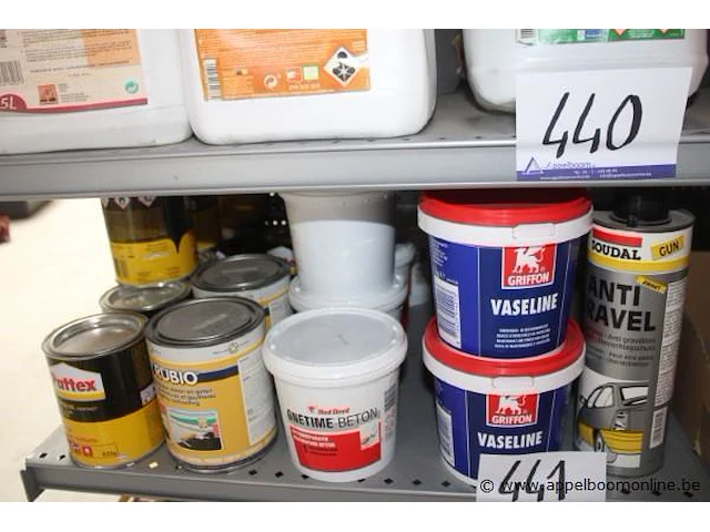 Lot diverse wo. vaseline, loctite, etc - afbeelding 2 van  2