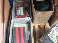 Lot diverse, wo. vogelnetten, dekzeilen, etc - afbeelding 1 van  4