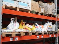 Lot diverse zakken bouwmaterialen wo. cement - afbeelding 1 van  3