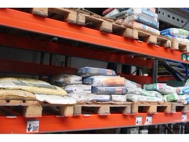 Lot diverse zakken bouwmaterialen wo. cement - afbeelding 3 van  3