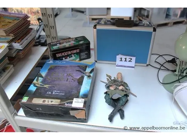 Lot diversen wo pokerset, koffertje, ps3 spel book spells - afbeelding 1 van  5
