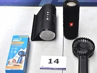 Lot diversen wo wireless luidspreker zonder kabels, handheld fan, enz werking niet gekend - afbeelding 1 van  3