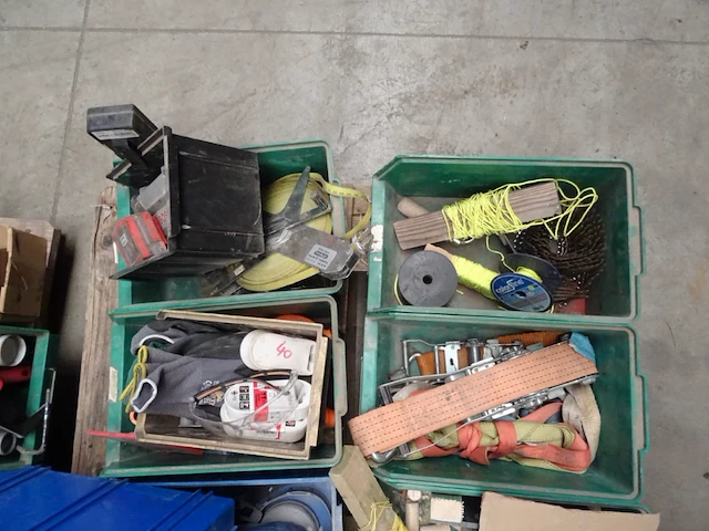 Lot diversen - afbeelding 11 van  19