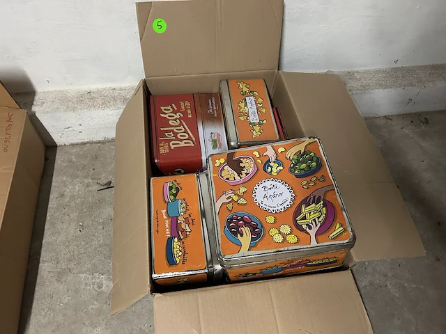 Lot dozen - afbeelding 2 van  2